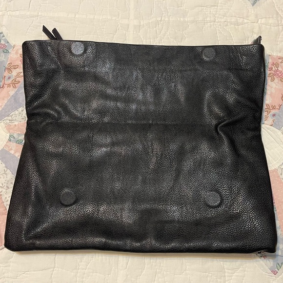 Foldable Steve Madden Alligator Embossed PVC Clutch - Picture 4 of 6